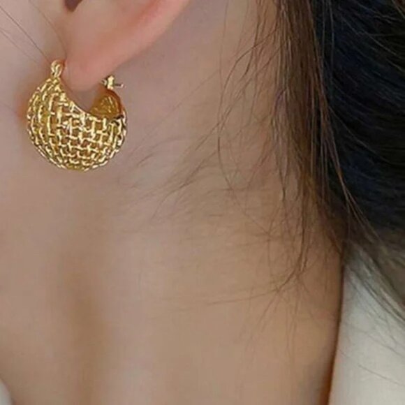 Marielle Basket Gold Earrings - Picture 3 of 3